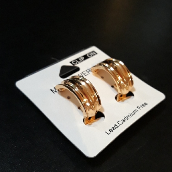Free Clip On Gold Earrings - Picture 3 of 6